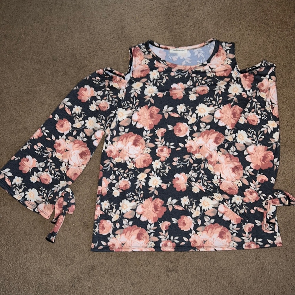 TWELVE MONTHS Blouse